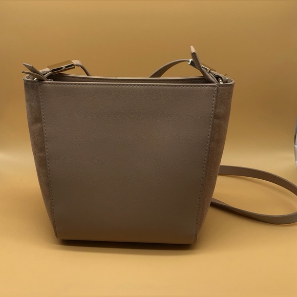 H&M Women Shoulder Zipper Cream Handbag - Picture 2 of 5